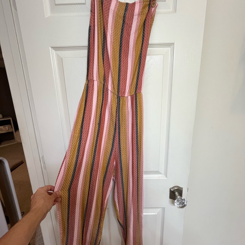 BNWT ROXY multicolor stripe pants romper with pockets and tie back.